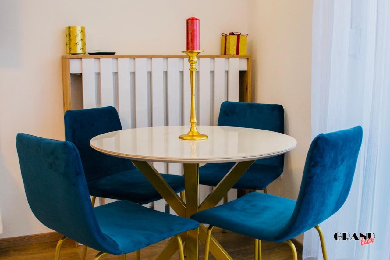 Grand Lux Apartment Ντόμποϊ Εξωτερικό φωτογραφία