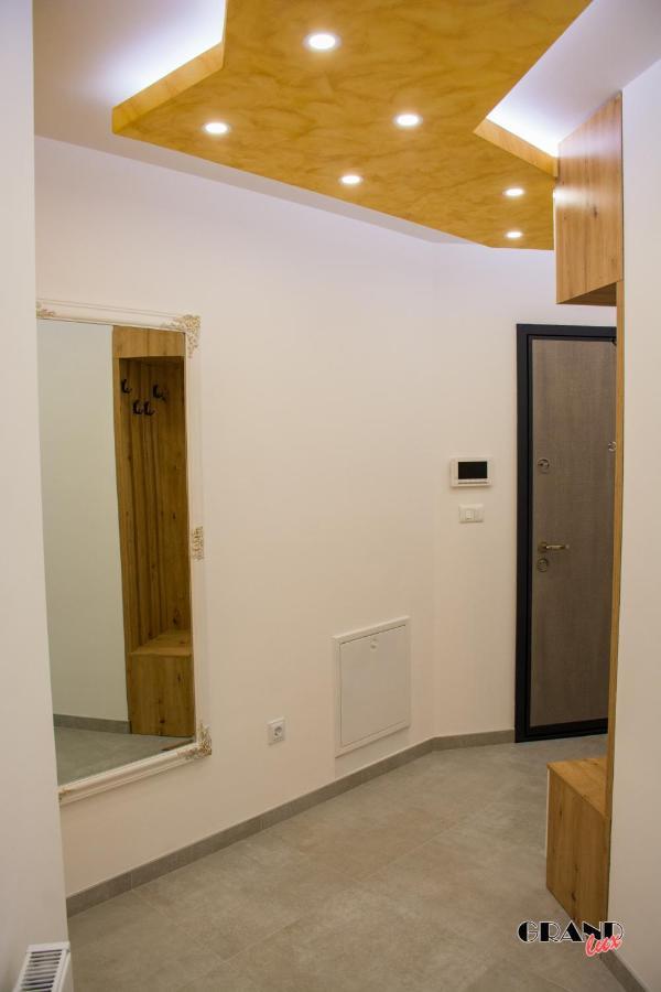 Grand Lux Apartment Ντόμποϊ Εξωτερικό φωτογραφία