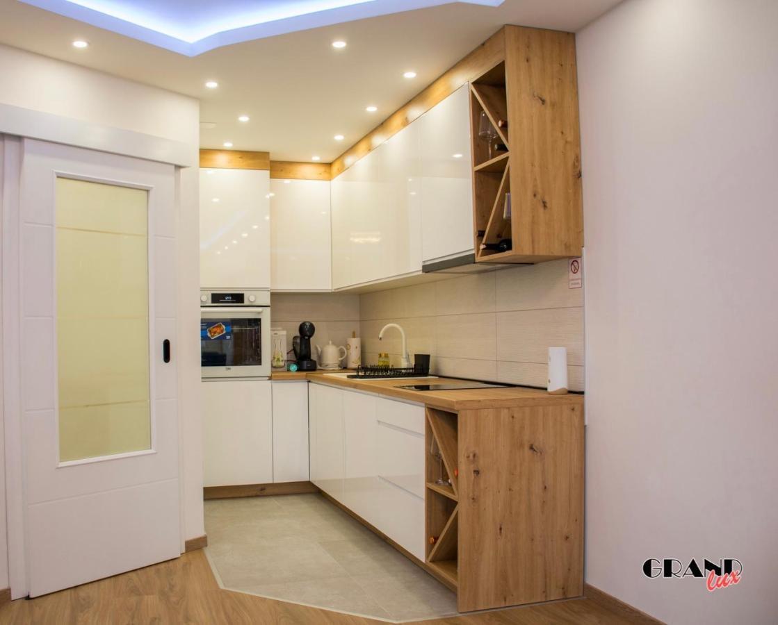 Grand Lux Apartment Ντόμποϊ Εξωτερικό φωτογραφία