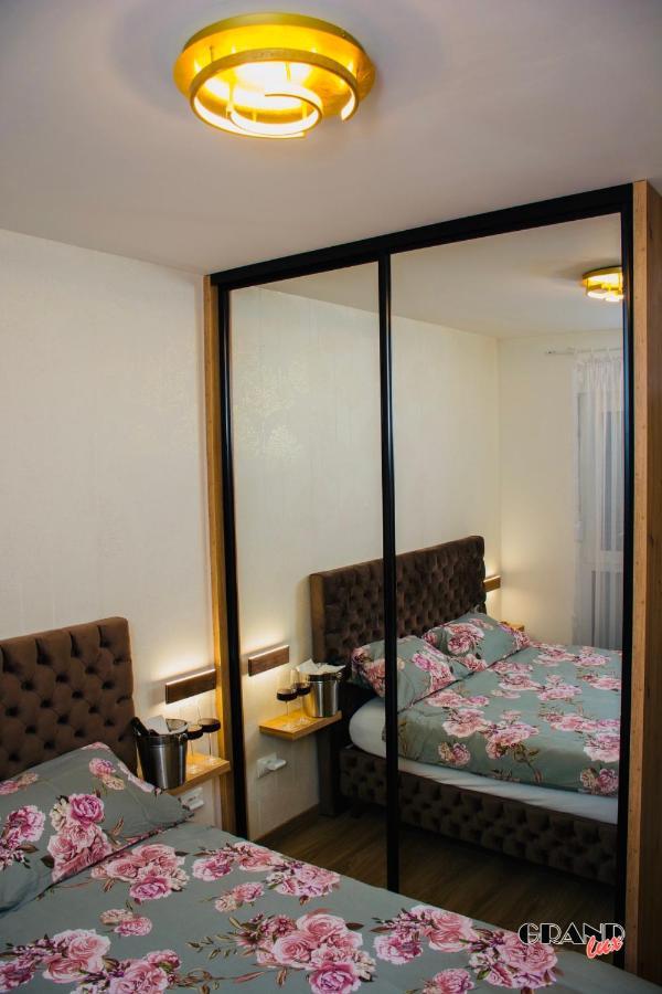 Grand Lux Apartment Ντόμποϊ Εξωτερικό φωτογραφία